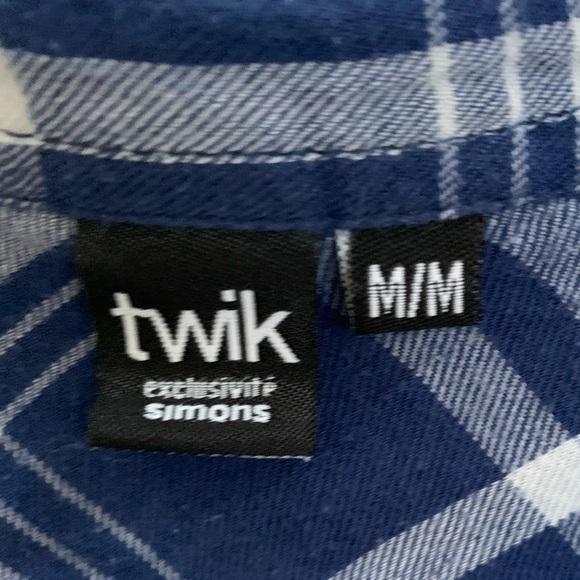 Thin Blue Mid Sleeve Flannel with Collar - Picture 2 of 3